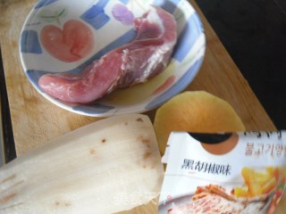 黑椒酱炒三丁的做法步骤：1