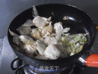 红烧巴沙鱼翅的做法步骤：5