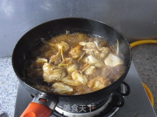 红烧巴沙鱼翅的做法步骤：9