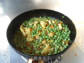 鸡蛋烧豌豆的做法步骤：11