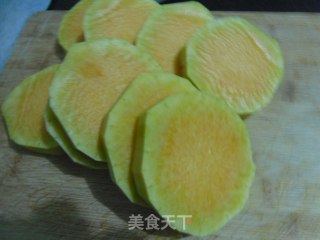 金瓜泥面包的做法步骤：1