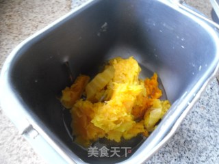 金瓜泥面包的做法步骤：3