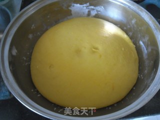 金瓜泥面包的做法步骤：6