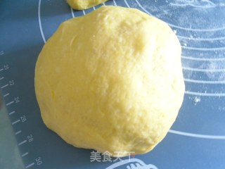 金瓜泥面包的做法步骤：7
