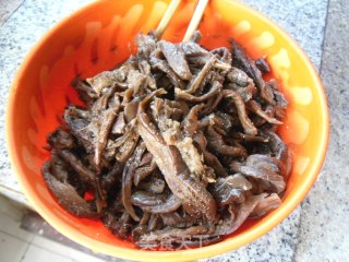 辣酱茄子干的做法步骤：4
