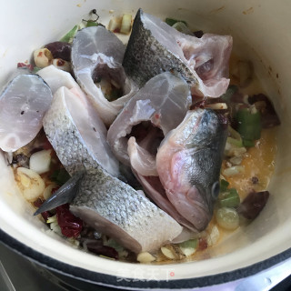 香辣鲈鱼炖豆腐的做法步骤：6
