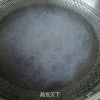 韭菜炒粉丝的做法步骤：3