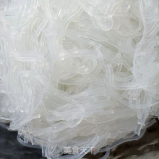 韭菜炒粉丝的做法步骤：4