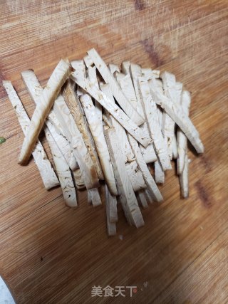 苦瓜洋葱拌五香豆腐的做法步骤：3