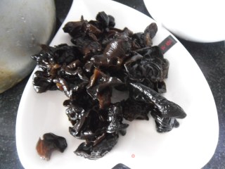 秋木耳油菜的做法步骤：2