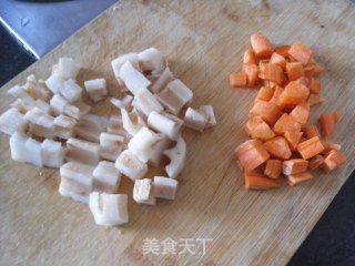 莲藕豌豆粒的做法步骤：2