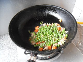 莲藕豌豆粒的做法步骤：8