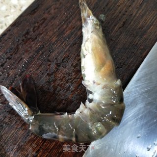 蒜香大虾的做法步骤：3