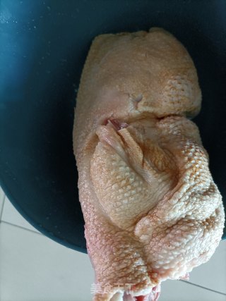 红烧鹅肉的做法步骤：1