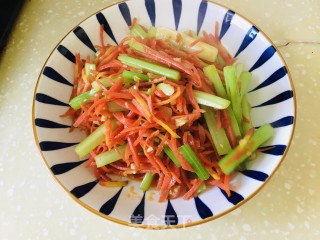 胡萝卜炒芹菜的做法步骤：11