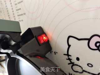 双色蕾丝蛋卷的做法步骤：8