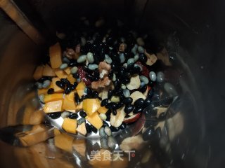 红枣核桃南瓜豆浆的做法步骤：3