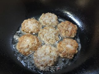 猪肉莲藕丸子的做法步骤：15