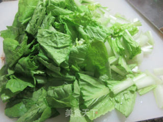 蛋饺莲藕煮毛毛菜的做法步骤：2