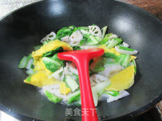 蛋饺莲藕煮毛毛菜的做法步骤：9
