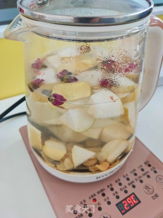西洋参雪梨玫瑰花茶的做法步骤：5