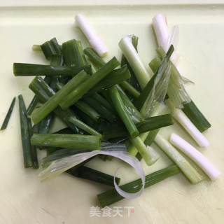 腐竹烧肉的做法步骤：2