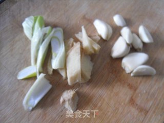 煎烧多宝鱼的做法步骤：3