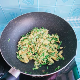 虾皮韭菜炒鸡蛋的做法步骤：7