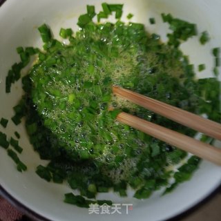 韭菜煎蛋三明治的做法步骤：3