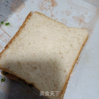 韭菜煎蛋三明治的做法步骤：11