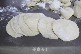 虾皮南瓜包子的做法步骤：9