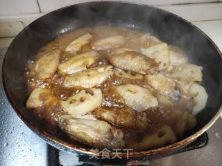 莲藕焖鸡中翅的做法步骤：5