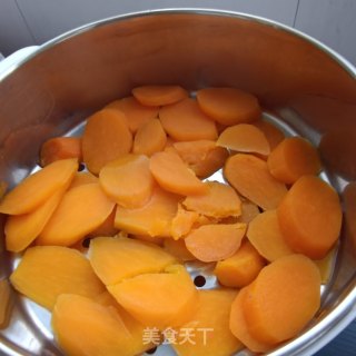 薯泥花朵开放三明治的做法步骤：4