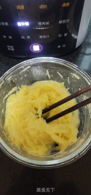土豆丝鸡蛋饼的做法步骤：4