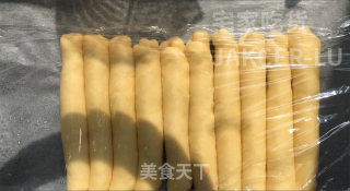 温莎排包，一次发酵法，操作简单，组织松软拉丝，奶香四溢巨好吃。的做法步骤：9