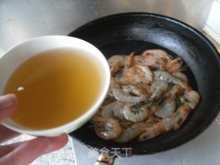 黄酒灼青虾的做法步骤：7
