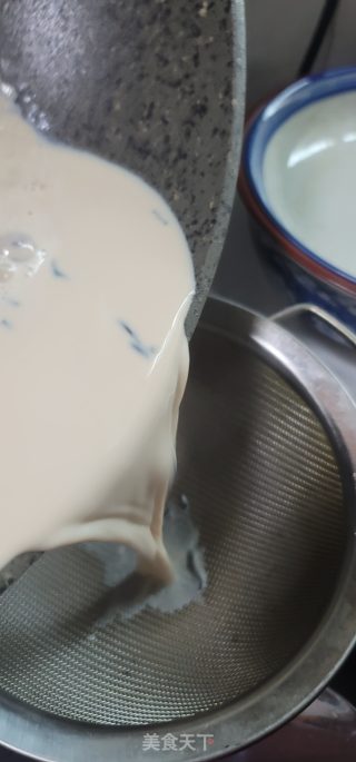 自制奶茶的做法步骤：6