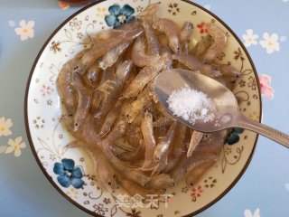 酥炸小海虾的做法步骤：5