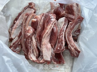 牛坑腩焖萝卜的做法步骤：1