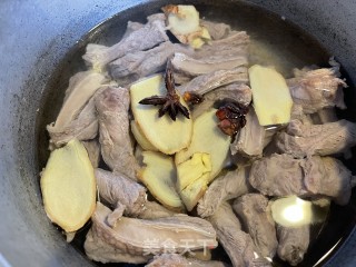 牛坑腩焖萝卜的做法步骤：3
