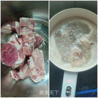 莲藕马蹄排骨汤的做法步骤：1