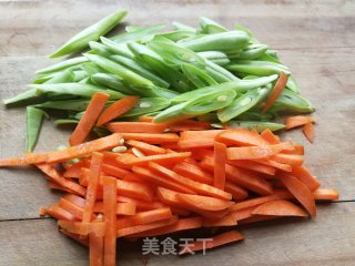 豆角胡萝卜炒肉丝的做法步骤：3
