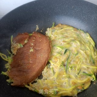 薯泥南瓜蛋饼的做法步骤：11