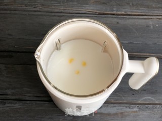 奶香玉米汁的做法步骤：3