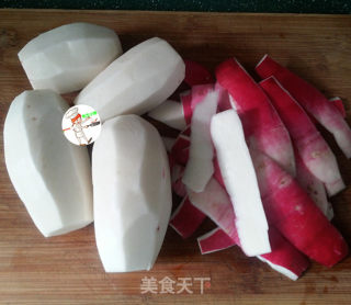 简易版的韩式凉拌萝卜丝的做法步骤：2
