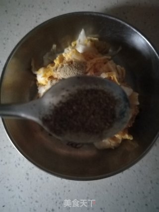 五花肉酸菜卷的做法步骤：6