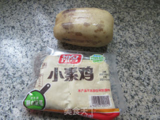 莲藕烧小素鸡的做法步骤：1