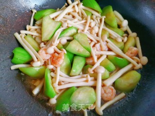 鲜虾丝瓜白玉菇的做法步骤：12