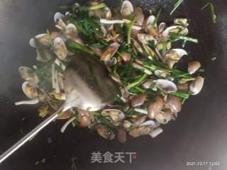 炒花甲的做法步骤：5