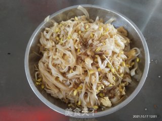 炒河粉的做法步骤：8